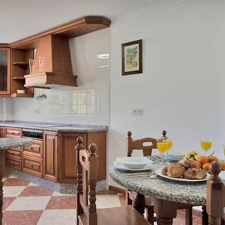 Con Jacuzzi Y Parking En San Pedro - Del Valle 72 2 Apartament