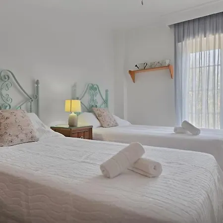 Apartament Con Jacuzzi Y Parking En San Pedro - Del Valle 72 2 *